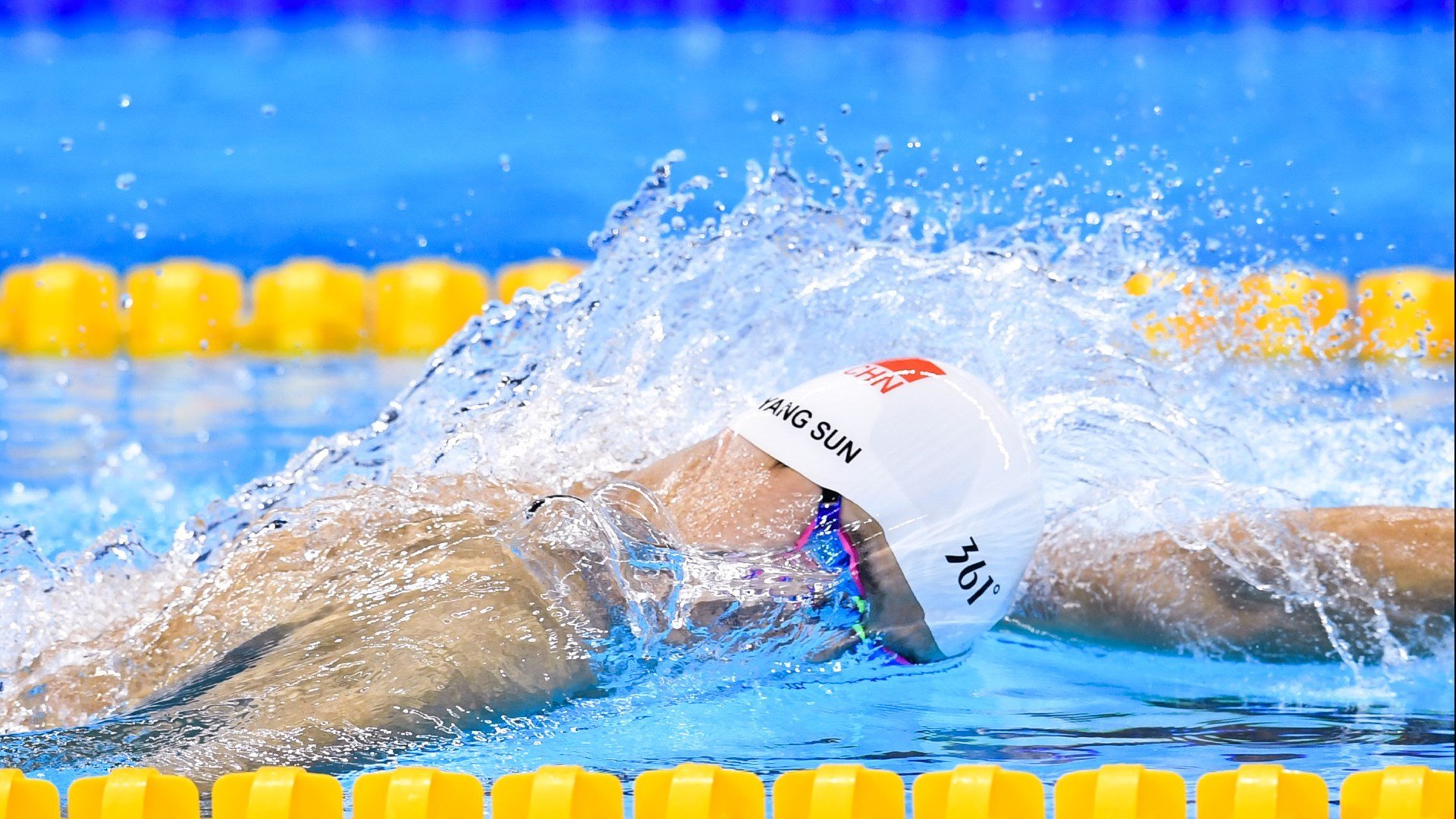 震撼封盖:李磊封阻对手最后一投,守住胜利!,歌手封磊