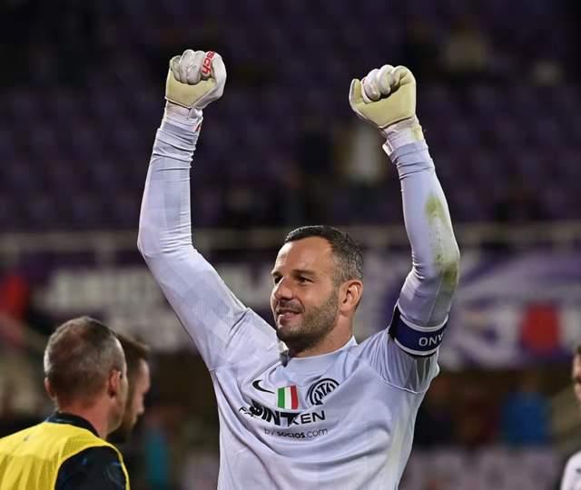 九游体育网-定位球革命：小球队的得分利器的简单介绍