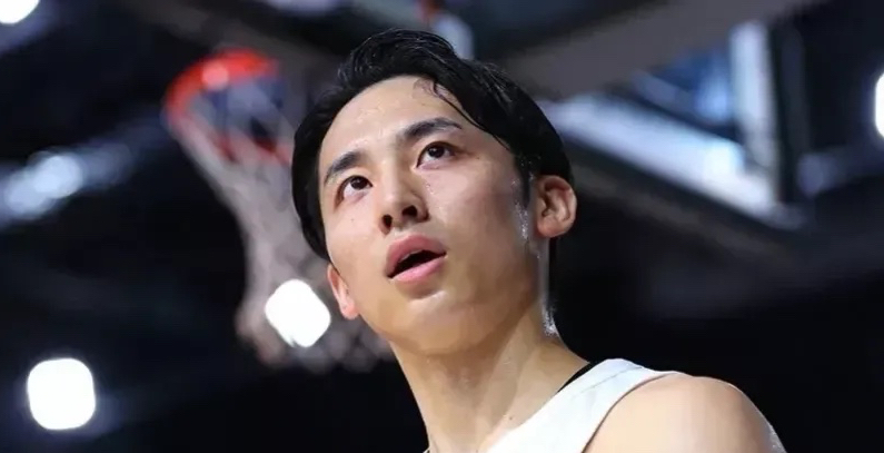 九游体育app-八村塁成日本男篮核心，NBA历练显成效