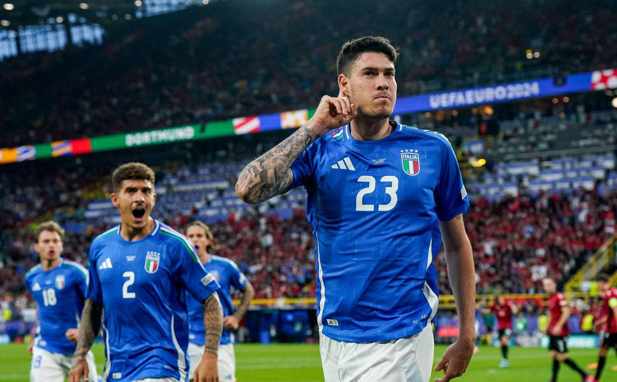 九游体育在线-包含德国足球的锋无力：为何难产顶级射手？的词条