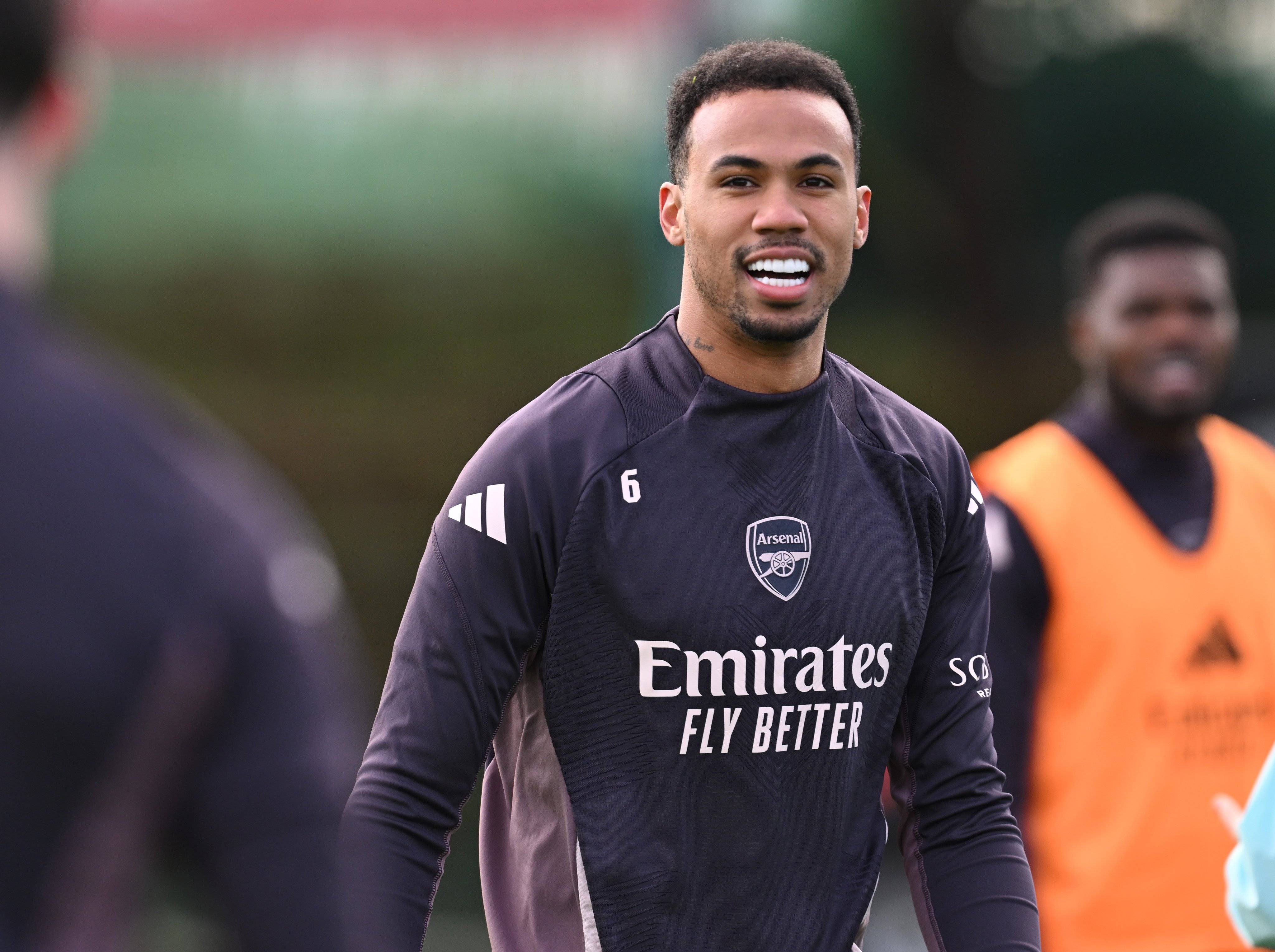 九游体育官方-阿森纳边锋爆发，谁是萨卡最佳搭档？的简单介绍