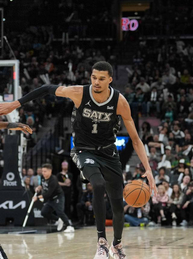 九游体育登录-关于文班亚马季后赛首秀30+10，马刺未来可期的信息