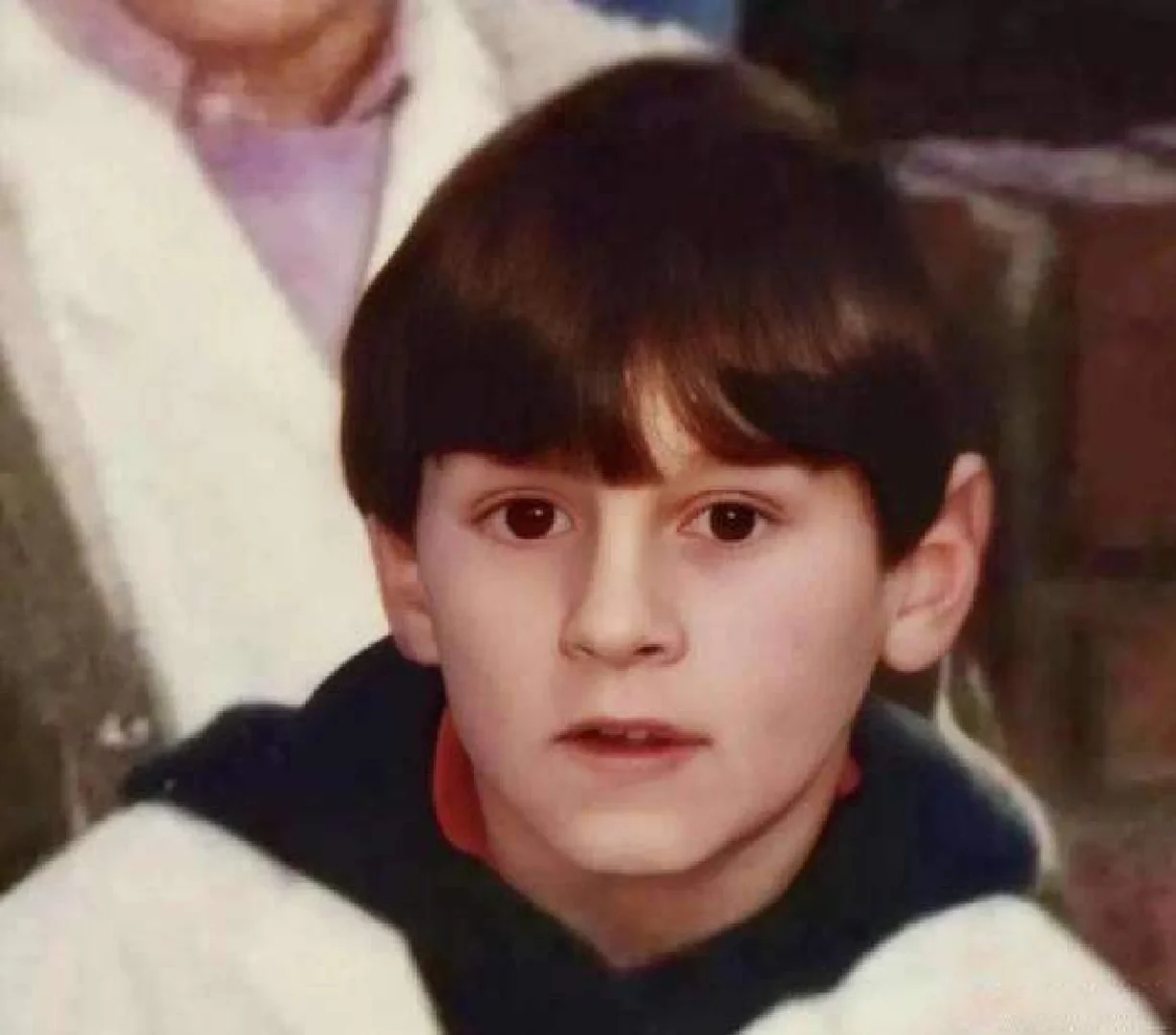 九游体育app-关于NBA球星童年照合集：你能认出几个？的信息