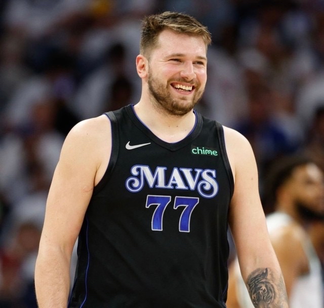 九游体育注册-东契奇50+三双，独行侠加时险胜