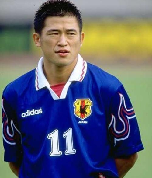 关于足球长寿秘诀:三浦知良50岁还在踢职业联赛?的信息 关于足球长寿秘诀:三浦知良50岁还在踢职业联赛?的信息