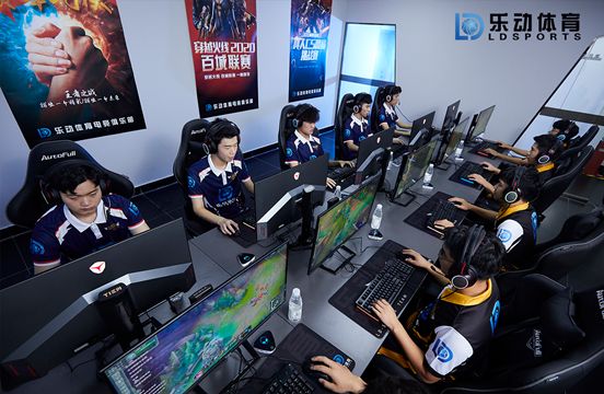 九游体育官方-《电竞与传统体育的相似与不同》的简单介绍